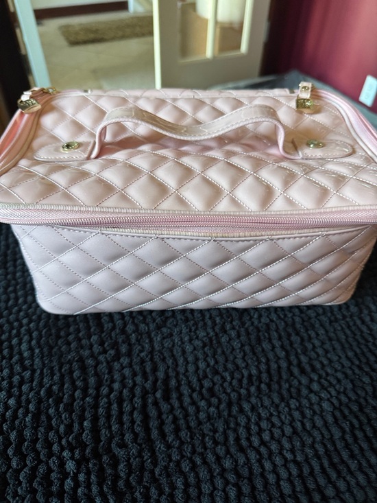 Victoria's Secret Handbags - Victoria's Secret Quilted Light Pink Cosmetic Case with Top Handle